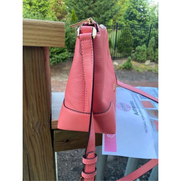 Michael Kors 🐾 NWT Coral Reef Crosby Medium Leather Shoulder Bag, MSRP $248 - Picture 5 of 16